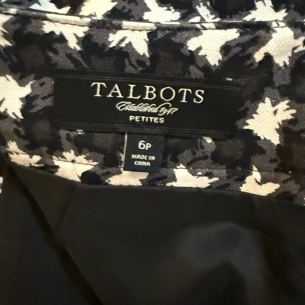 Talbots Herringbone Pencil Skirt - Picture 5 of 6